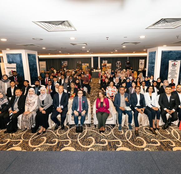 Sesi Kick off 2025 group photo